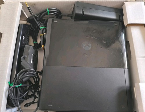 Xbox 360 slim 250gb - +, sensore