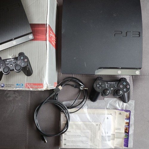Console ps3 slim cech - slim, cech-2004b